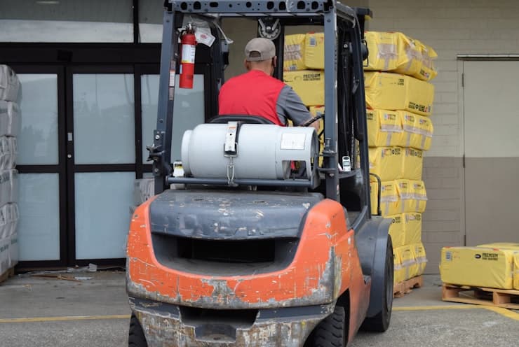 NR-11 — Transporte, Movimentação, Armazenagem e Manuseio de Materiais